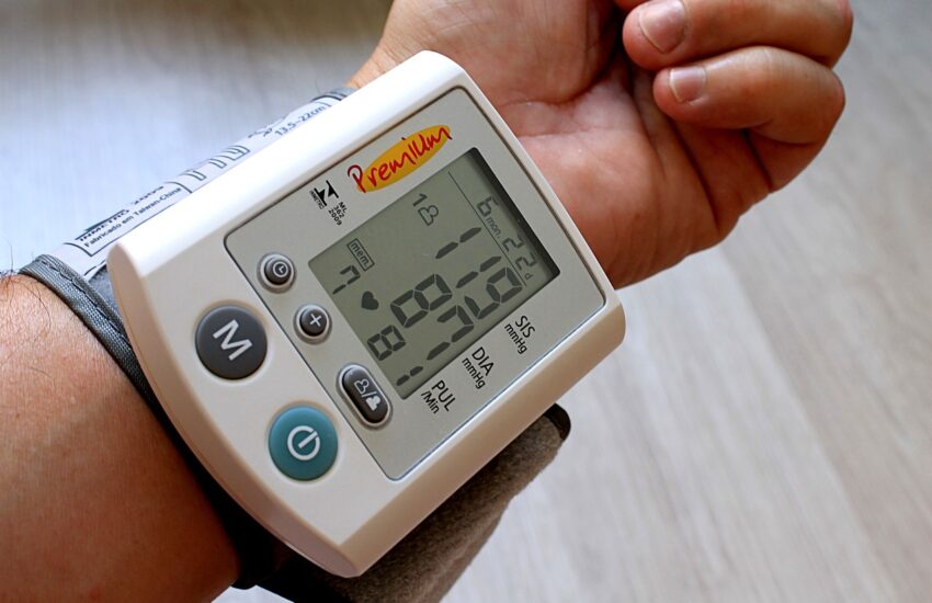 pressure device, meter, blood pressure-990462.jpg